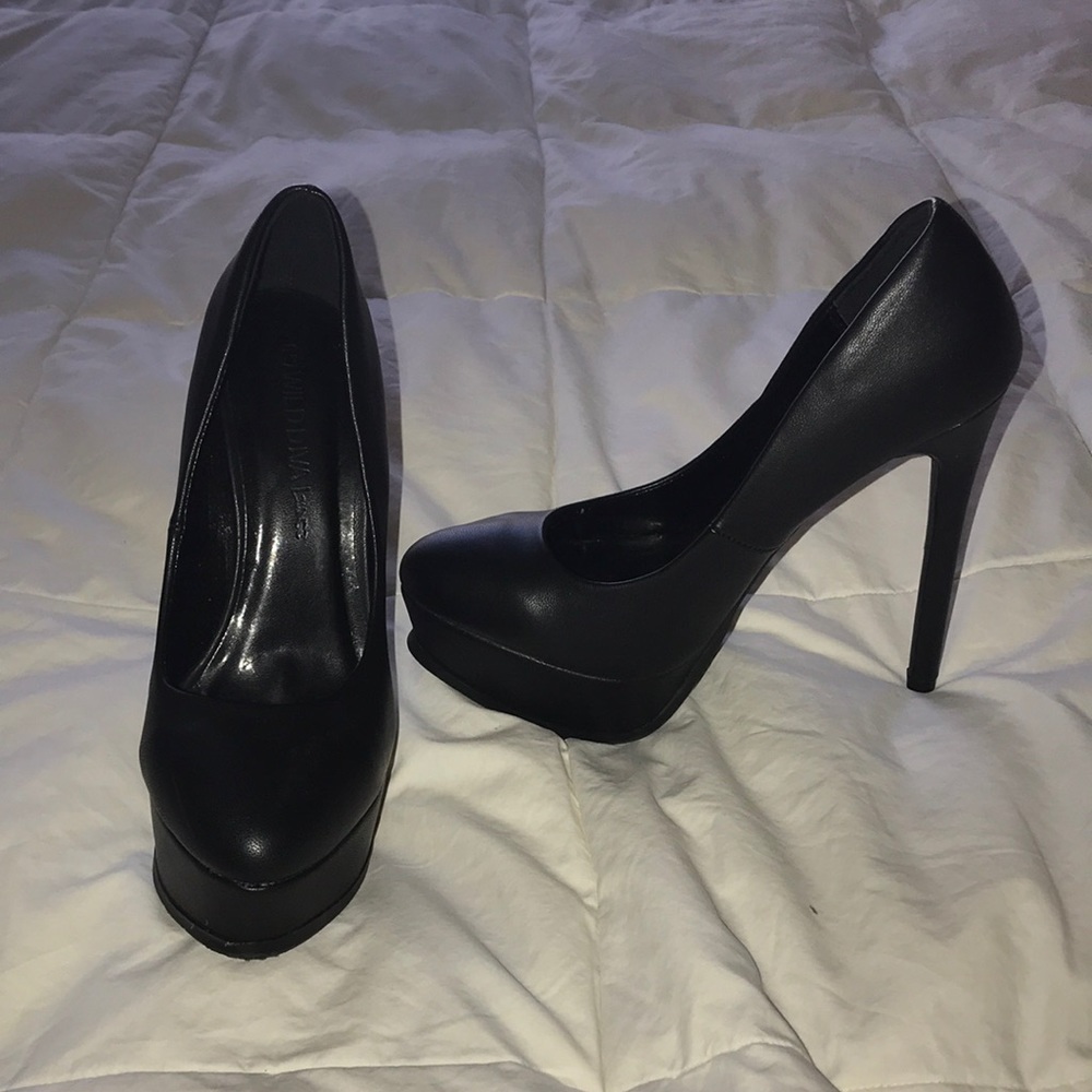 Black pumps - Picture 2 of 7
